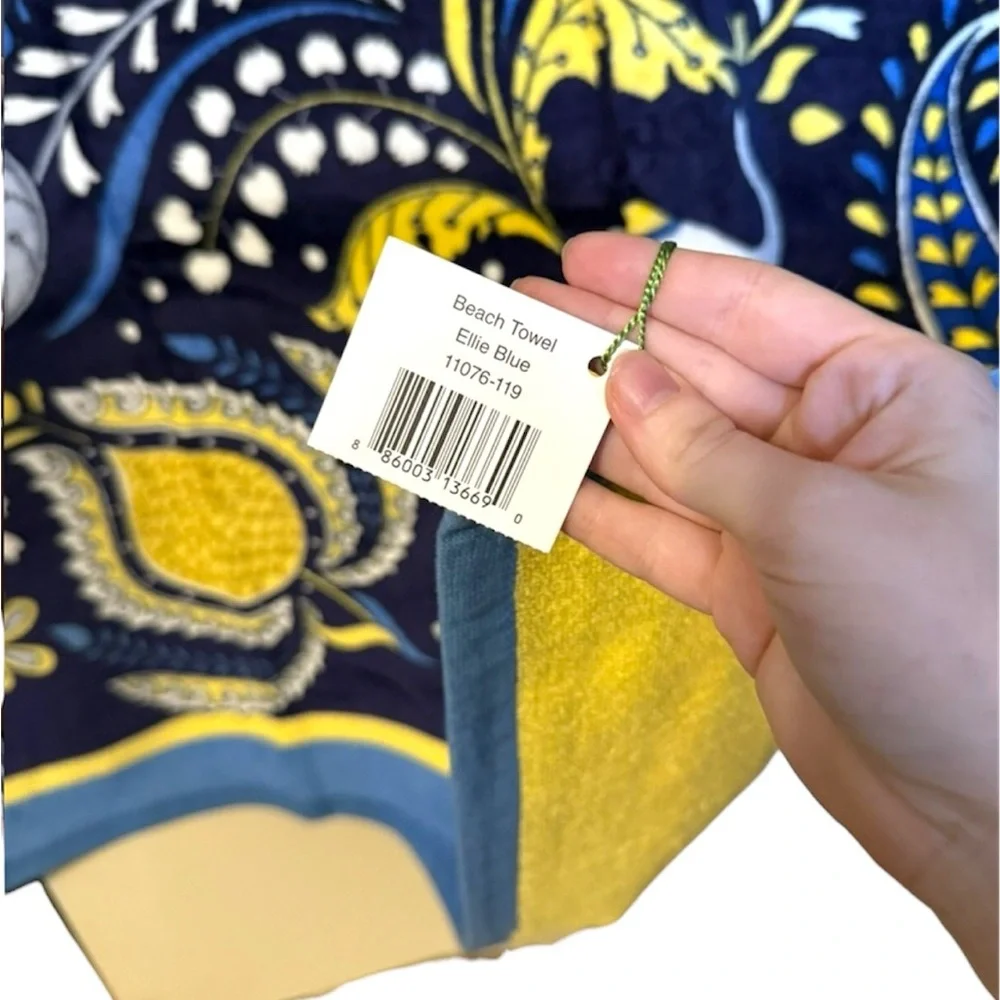 NWT Vera Bradley Ellie Blue Beach Towel Retired Pattern Rare! 33” X 66”